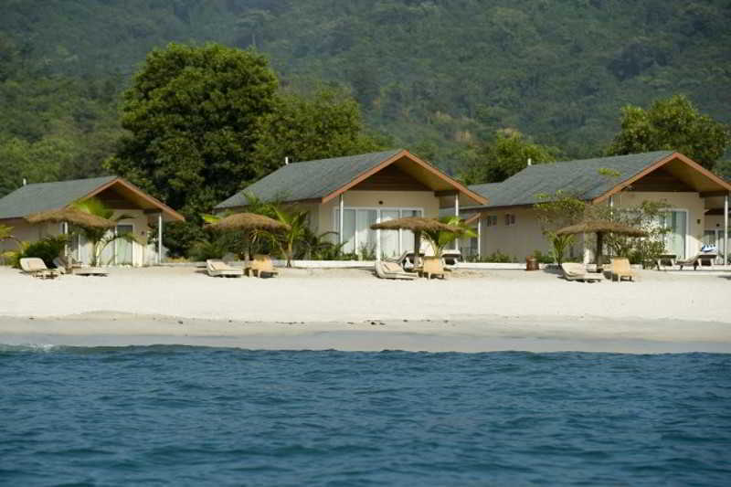 The Place Resort At Tokeh Beach フリータウン エクステリア 写真